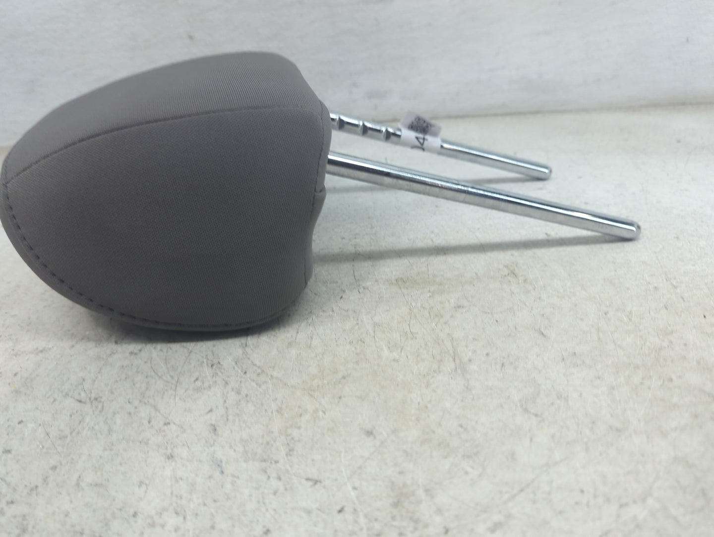 2018 Hyundai Elantra Headrest Head Rest Front Driver Seat Gray 1473048 - Oemusedautoparts1.com