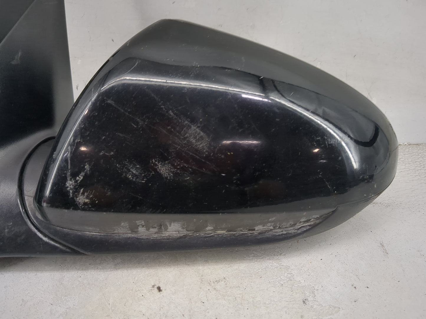 2017-2020 Hyundai Elantra Driver Side View Mirror - Left Door Mirror OEM Used - Oemusedautoparts1.com