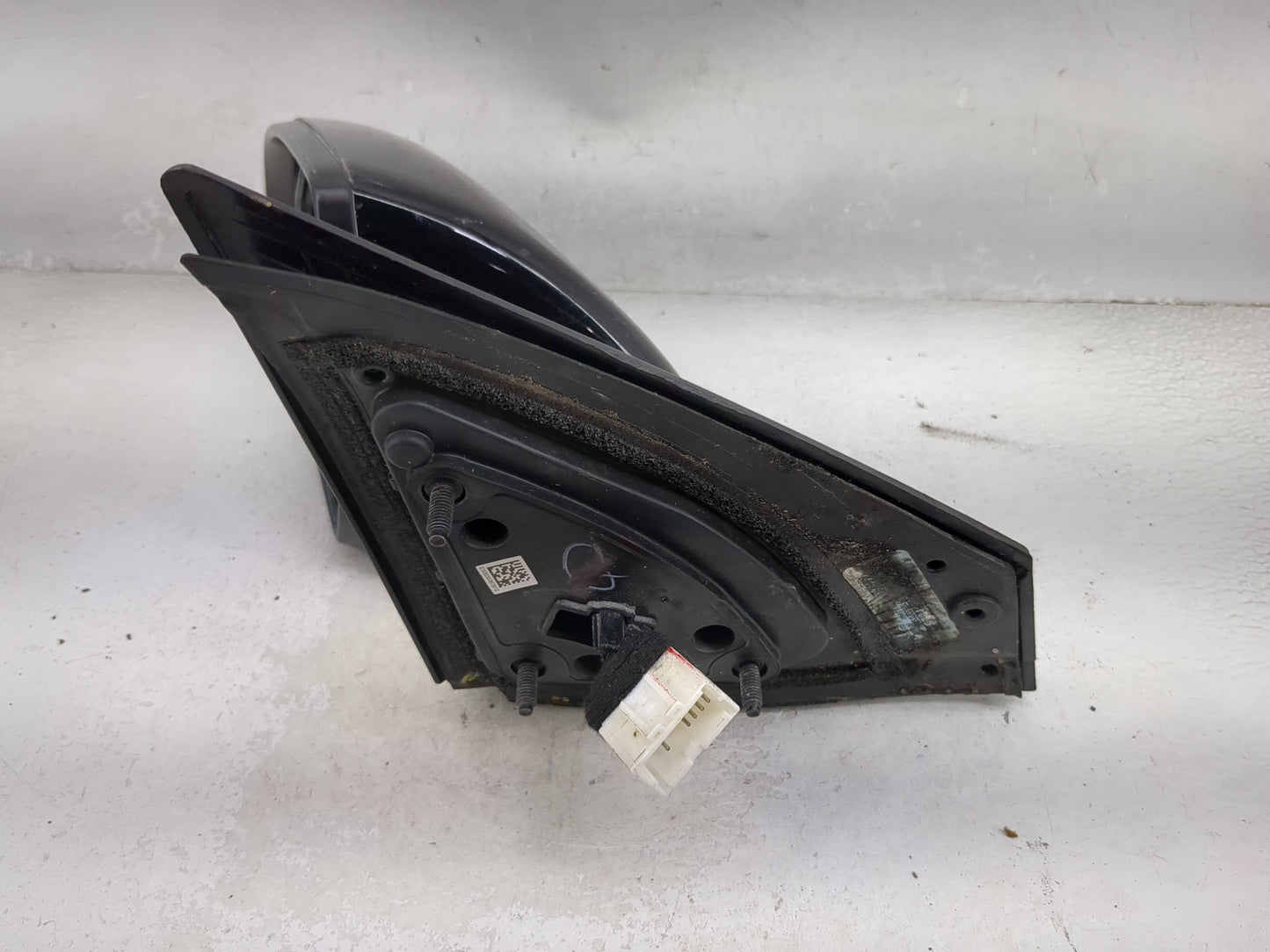 2017-2020 Hyundai Elantra Driver Side View Mirror - Left Door Mirror OEM Used - Oemusedautoparts1.com