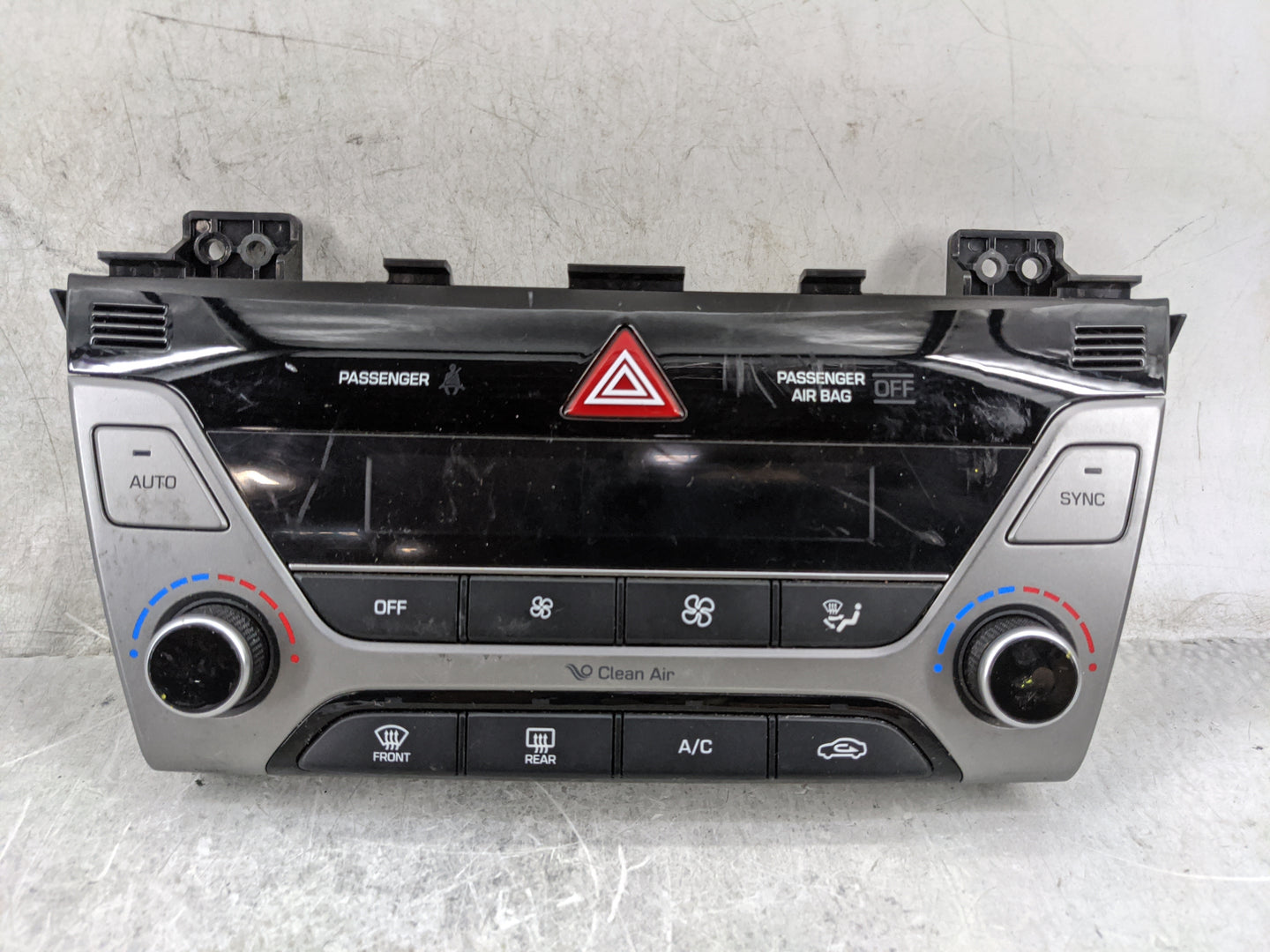 2017-2018 Hyundai Elantra Climate Control Module Temperature AC/Heater Replacement P/N:97250-F2231RET 97250-F2XXX Fits OEM U