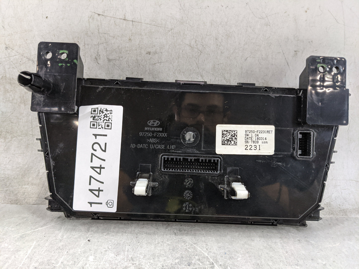 2017-2018 Hyundai Elantra Climate Control Module Temperature AC/Heater Replacement P/N:97250-F2231RET 97250-F2XXX Fits OEM U
