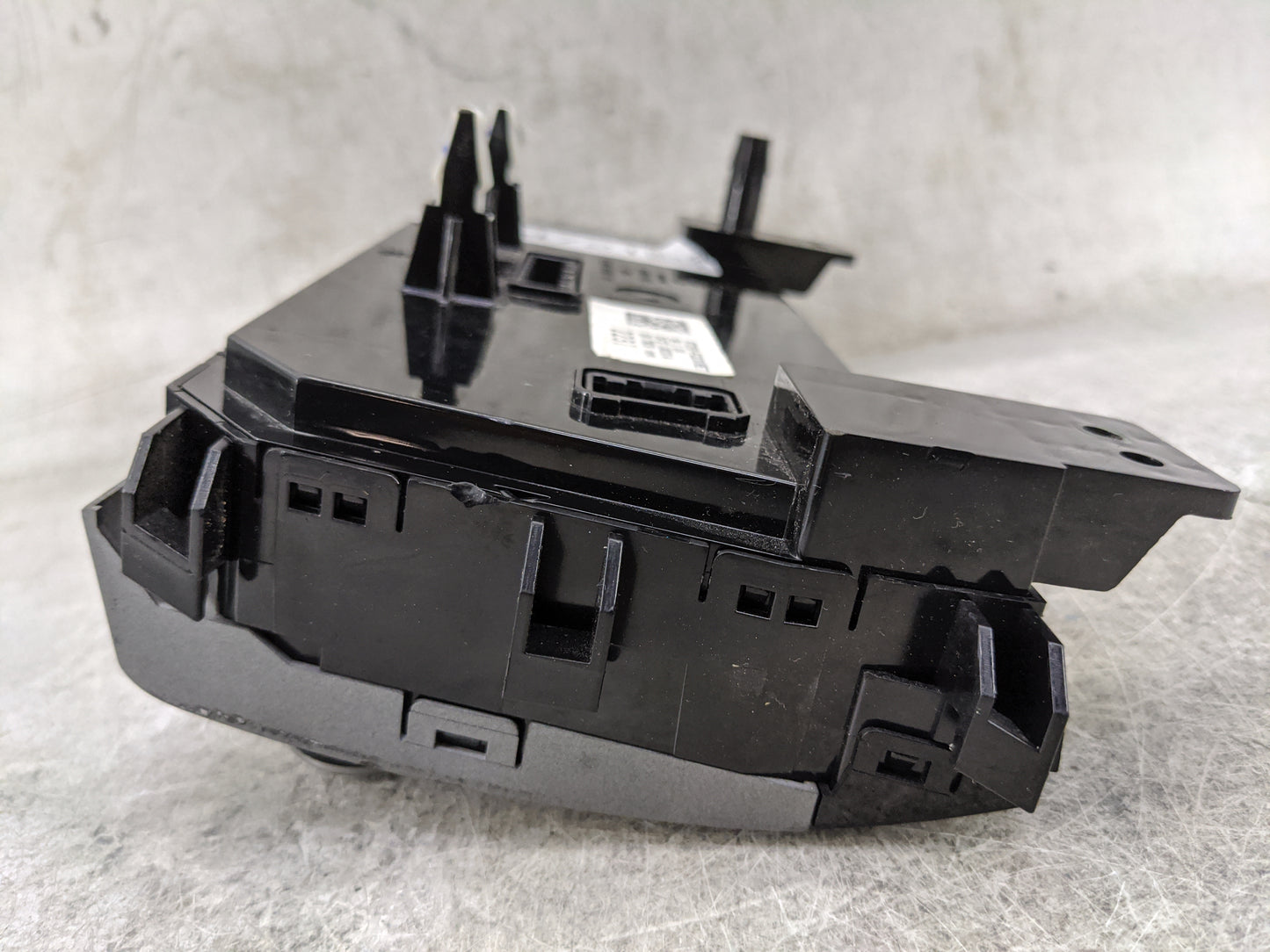 2017-2018 Hyundai Elantra Climate Control Module Temperature AC/Heater Replacement P/N:97250-F2231RET 97250-F2XXX Fits OEM U