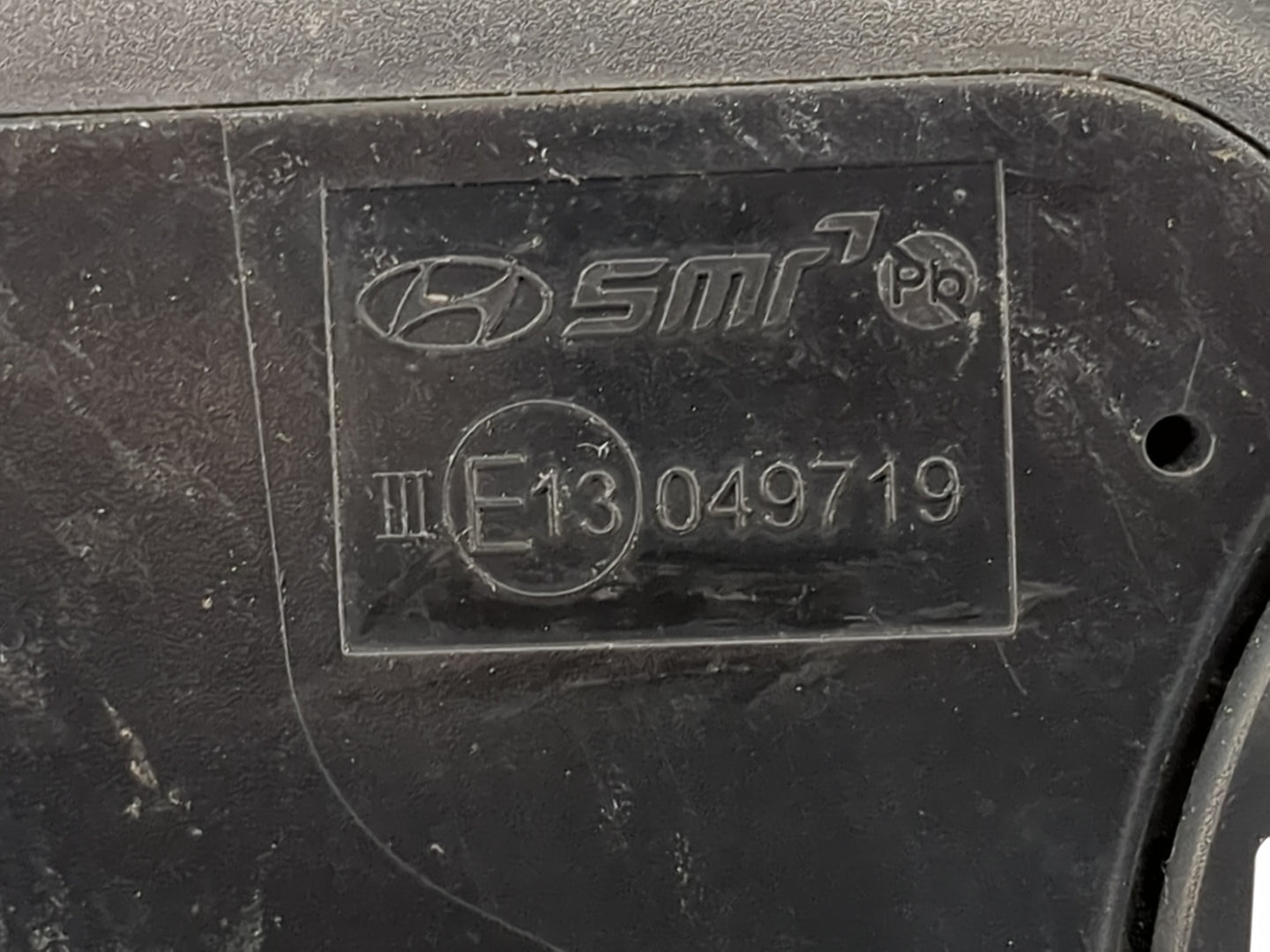 2018-2020 Hyundai Elantra Driver Side View Mirror - Left Door Mirror OEM Used - Oemusedautoparts1.com
