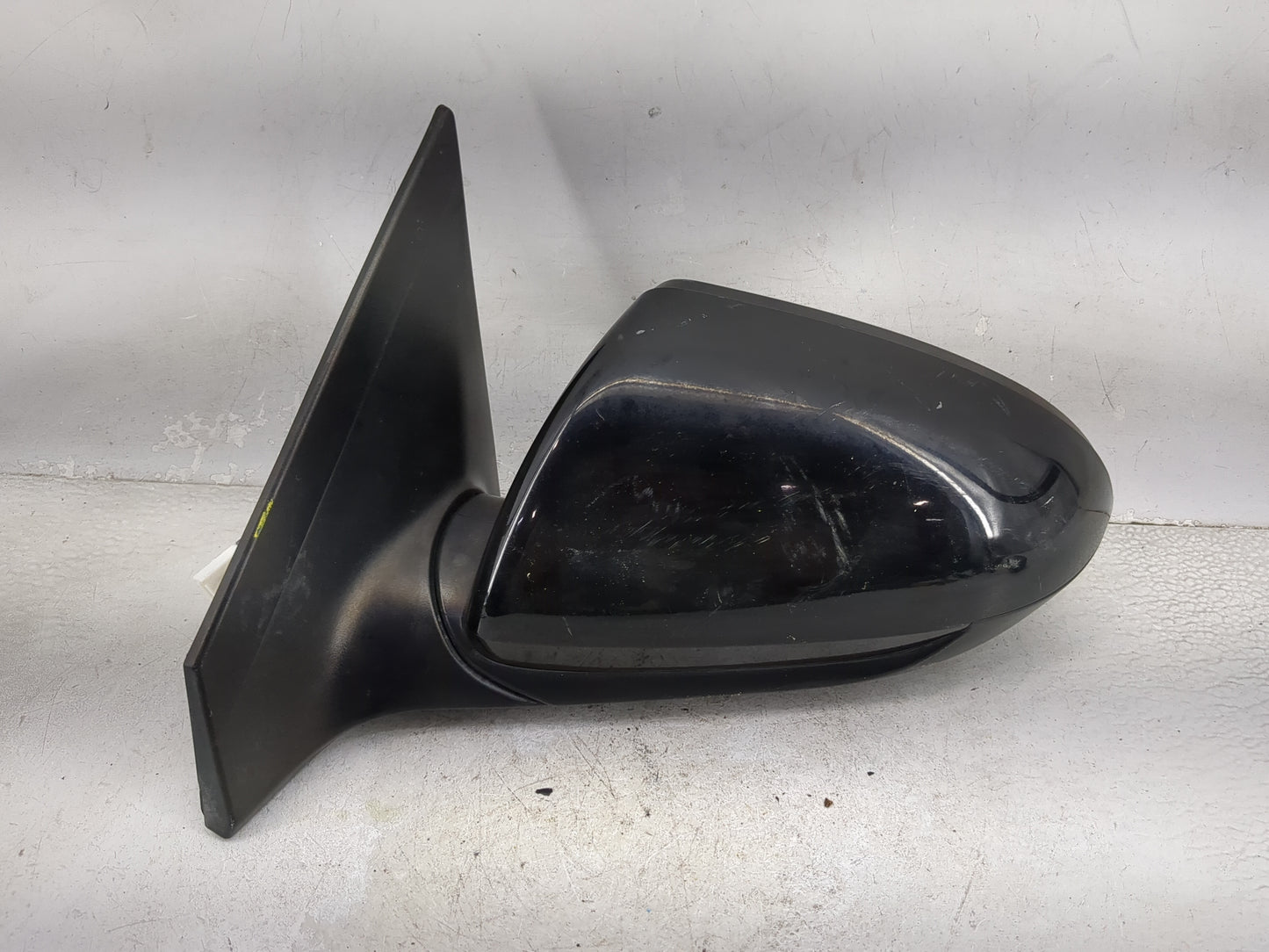 2017-2020 Hyundai Elantra Driver Side View Mirror - Left Door Mirror OEM Used - Oemusedautoparts1.com