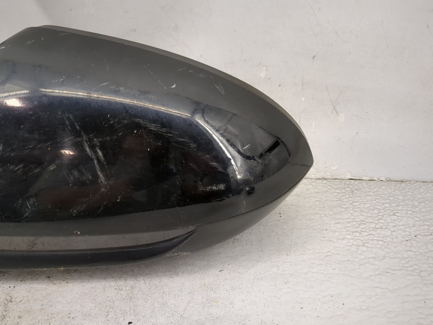 2017-2020 Hyundai Elantra Driver Side View Mirror - Left Door Mirror OEM Used - Oemusedautoparts1.com
