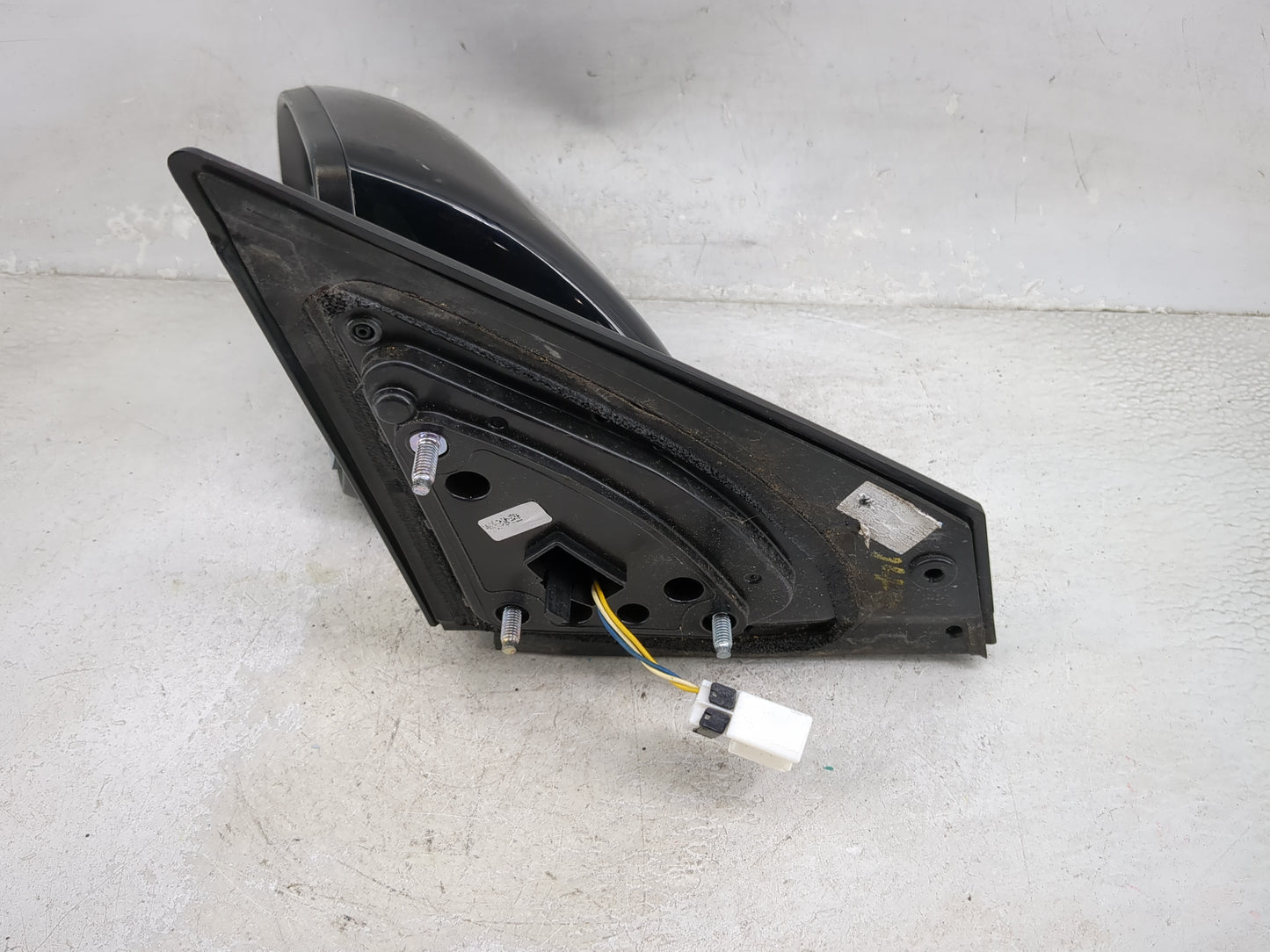 2017-2020 Hyundai Elantra Driver Side View Mirror - Left Door Mirror OEM Used - Oemusedautoparts1.com