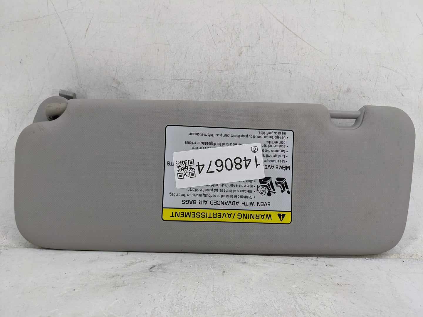 2017-2020 Hyundai Elantra Sun Visor Shade Replacement Passenger Right Mirror Fits Fits 2017 2018 2019 2020 OEM Used Auto Par