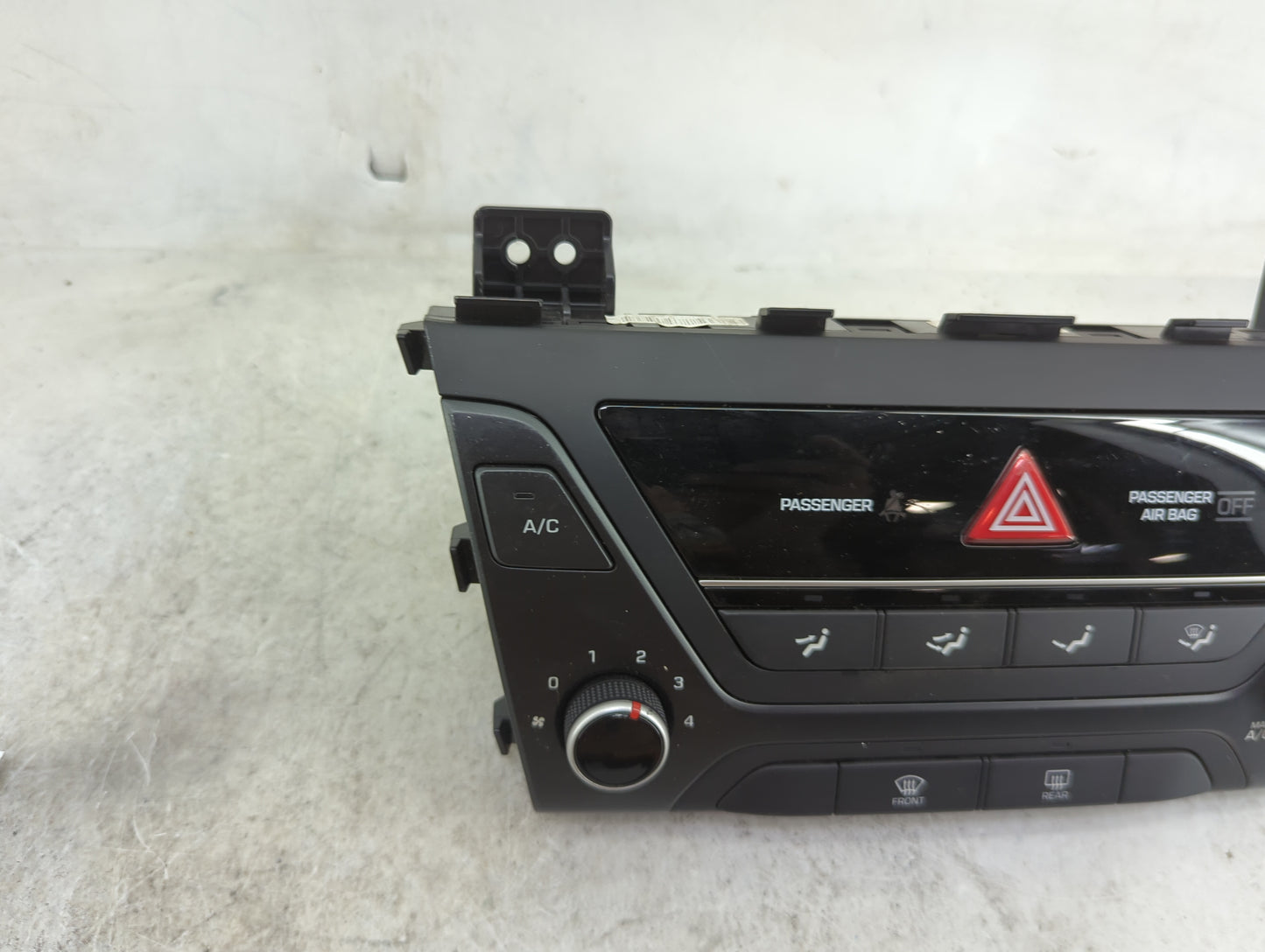 2017-2018 Hyundai Elantra Climate Control Module Temperature AC/Heater Replacement P/N:97250-F2062KEX Fits Fits 2017 2018 OE