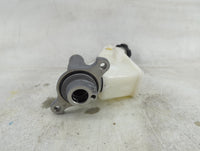 2017-2019 Hyundai Elantra Brake Master Cylinder 1490873 - Oemusedautoparts1.com