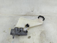 2017-2019 Hyundai Elantra Brake Master Cylinder 1490873 - Oemusedautoparts1.com