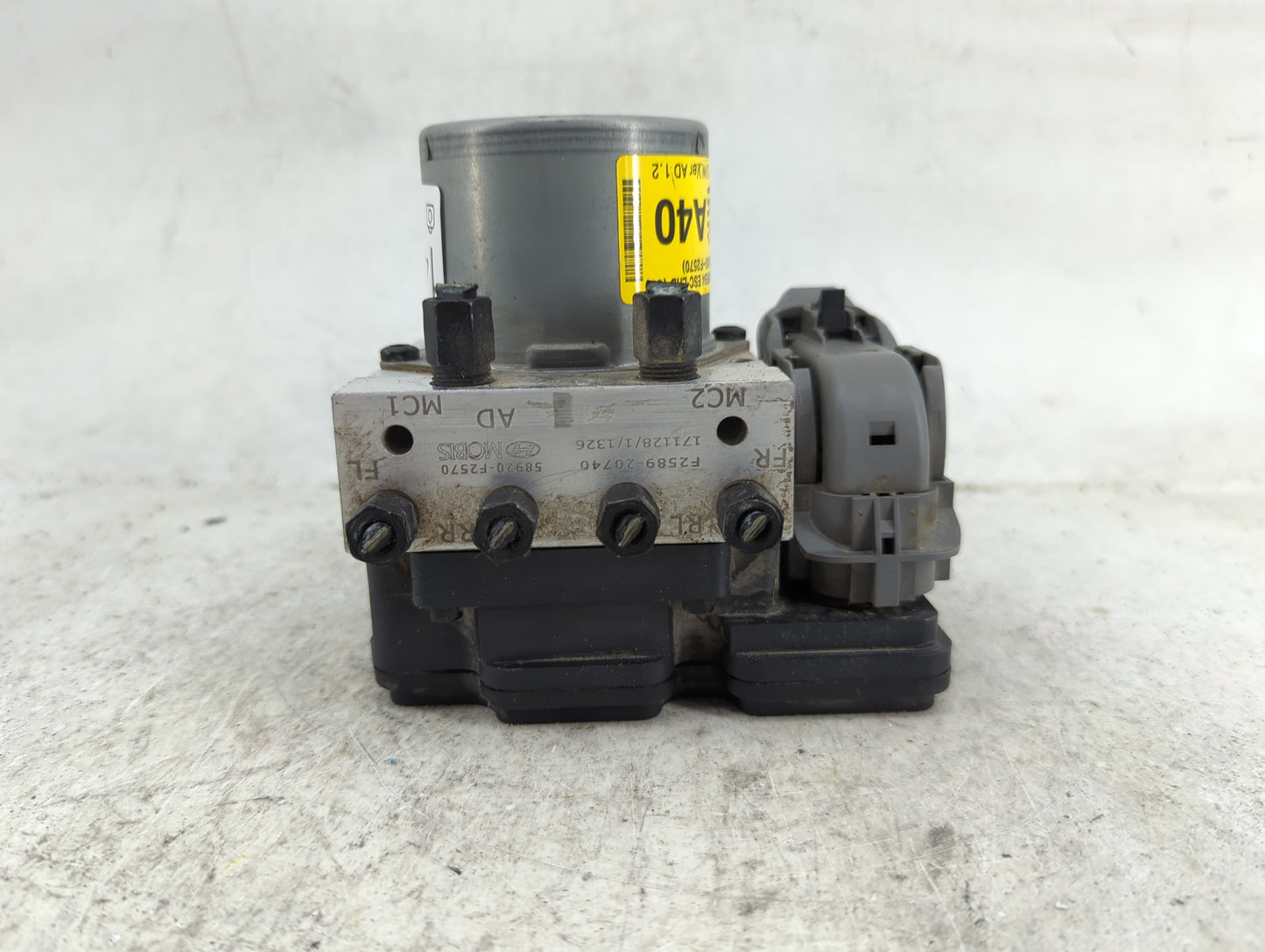 2017-2018 Hyundai Elantra ABS Pump Control Module Replacement P/N:58920-F2570 F2589-20740, 17112B/1/1326 Fits Fits 2017 2018