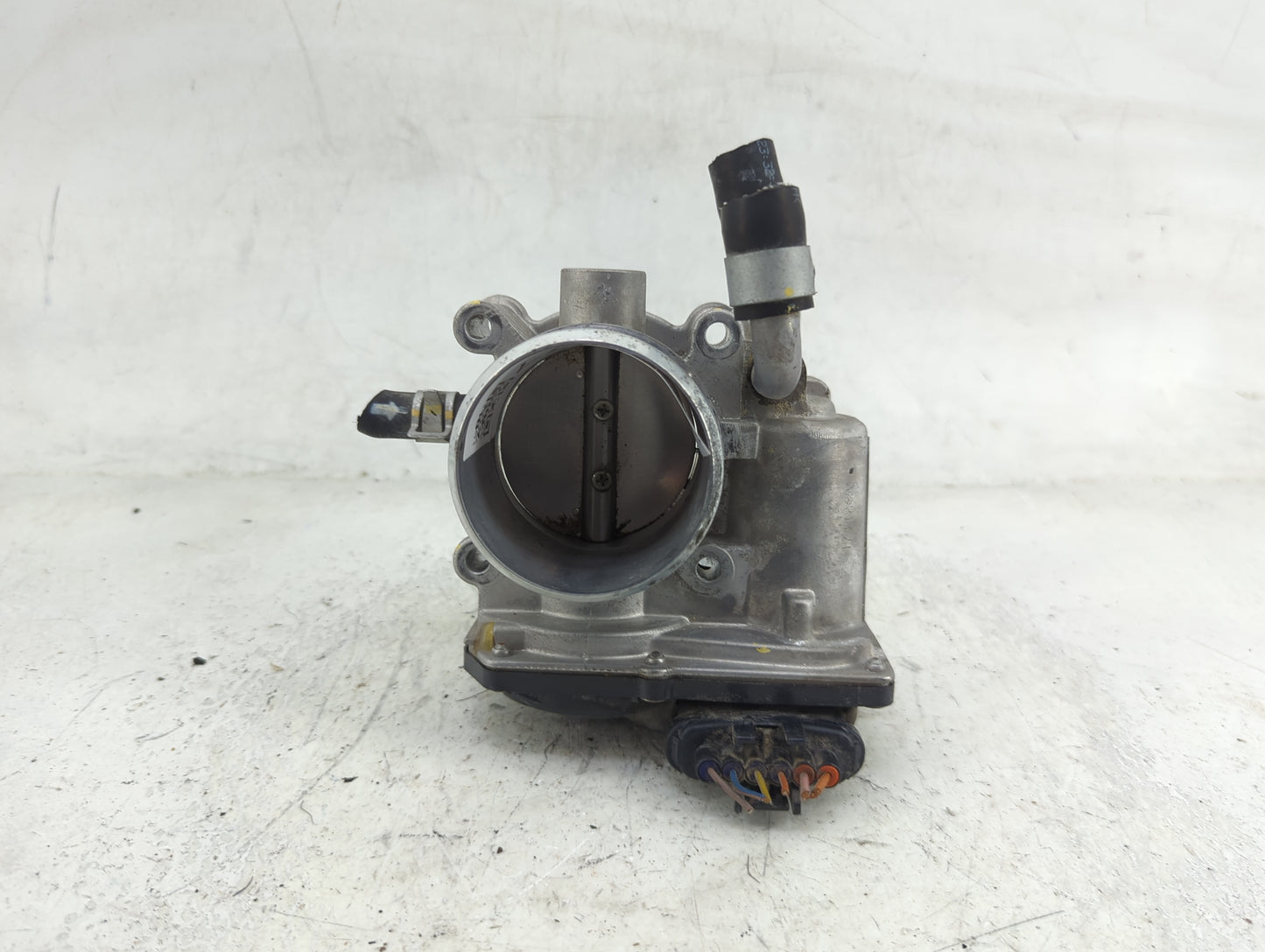 2017-2020 Hyundai Elantra Throttle Body P/N:35100-2B340 5830 12U10 Fits Fits 2015 2016 2017 2018 2019 2020 2021 2022 OEM Use