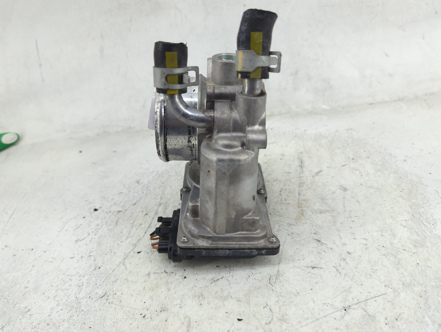 2017-2020 Hyundai Elantra Throttle Body P/N:35100-2B340 5830 12U10 Fits Fits 2015 2016 2017 2018 2019 2020 2021 2022 OEM Use
