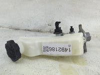 2017-2019 Hyundai Elantra Brake Master Cylinder 1492186 - Oemusedautoparts1.com