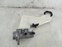 2017-2019 Hyundai Elantra Brake Master Cylinder 1492346 - Oemusedautoparts1.com