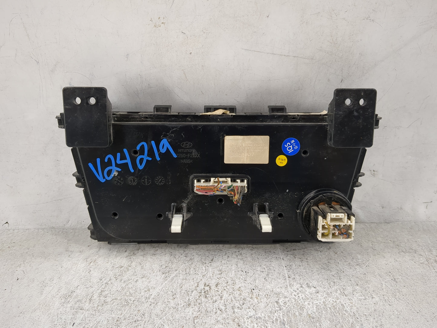 2017-2018 Hyundai Elantra Climate Control Module Temperature AC/Heater Replacement P/N:97250-F2XXX 97250-F2062KLX Fits OEM U