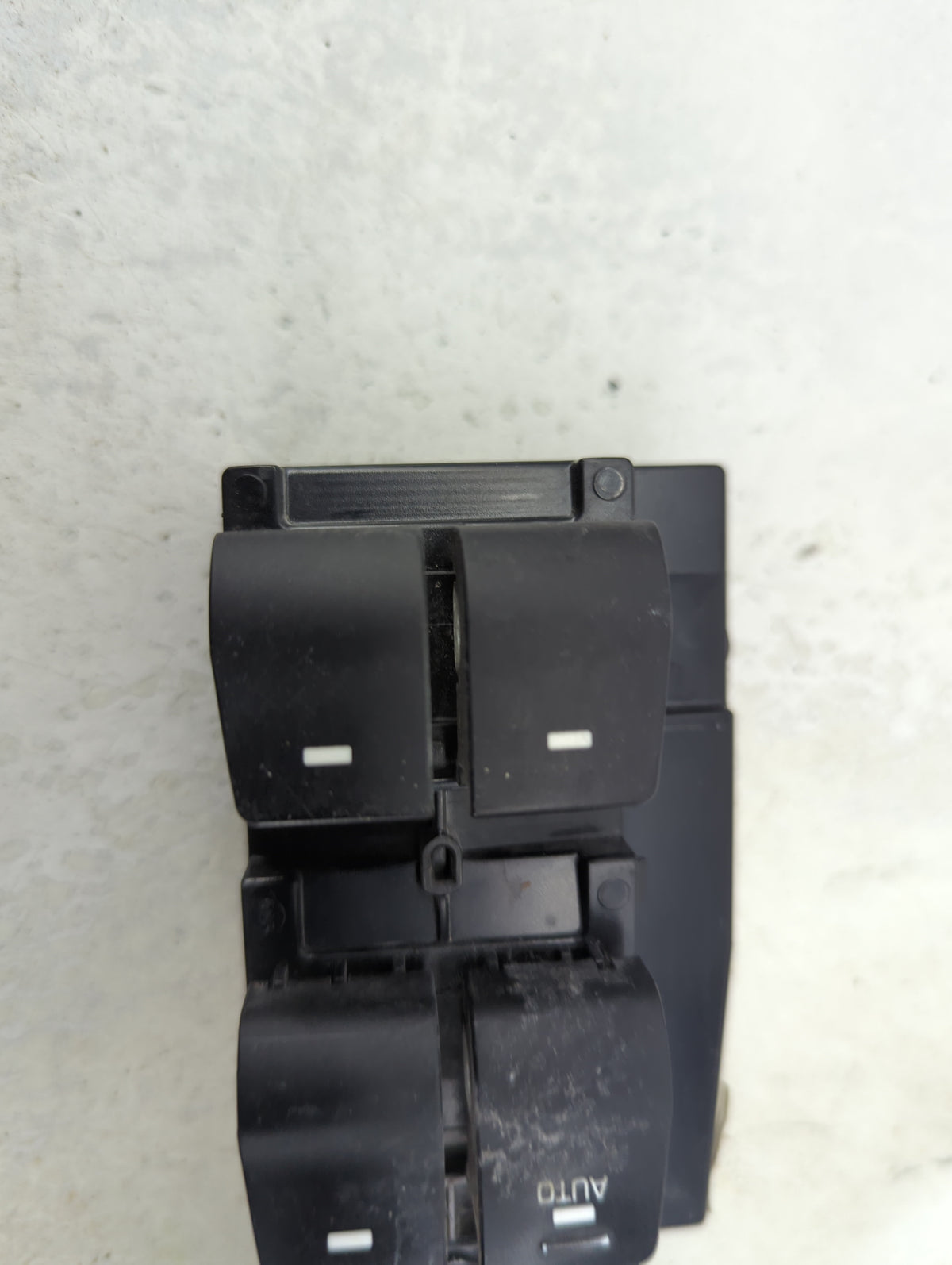 2018 Hyundai Elantra Master Power Window Switch Replacement Driver Side Left P/N:935704M Fits OEM Used Auto Parts - Oemuseda