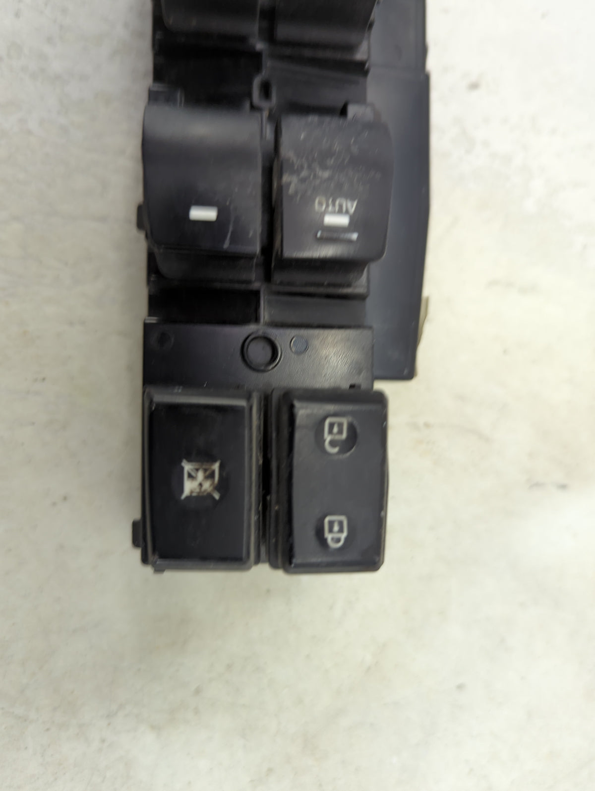2018 Hyundai Elantra Master Power Window Switch Replacement Driver Side Left P/N:935704M Fits OEM Used Auto Parts - Oemuseda