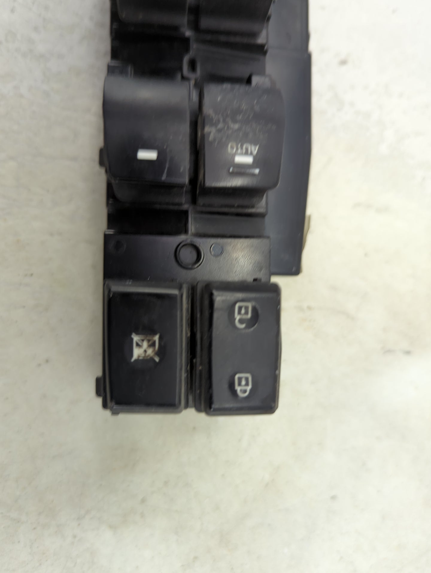 2018 Hyundai Elantra Master Power Window Switch Replacement Driver Side Left P/N:935704M Fits OEM Used Auto Parts - Oemuseda