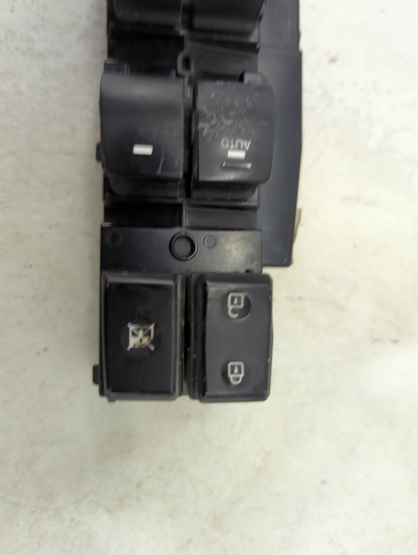 2018 Hyundai Elantra Master Power Window Switch Replacement Driver Side Left P/N:935704M Fits OEM Used Auto Parts - Oemuseda
