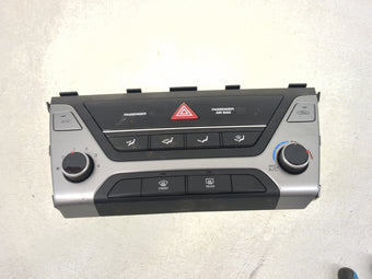 compare product 2017-2018 Hyundai Elantra Climate Control Module Temperature AC/Heater Replacement P/N:97250-F2062 97250-F2062-4X Fits OEM Used Auto Parts