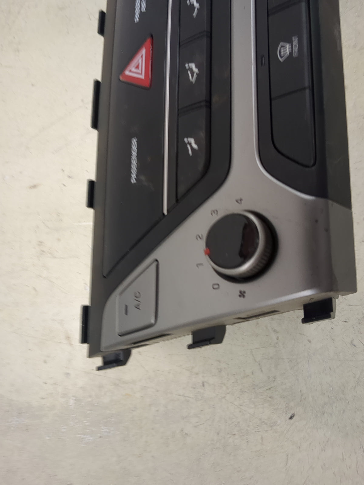 2017-2018 Hyundai Elantra Climate Control Module Temperature AC/Heater Replacement P/N:97250-F2062 97250-F2062-4X Fits OEM U