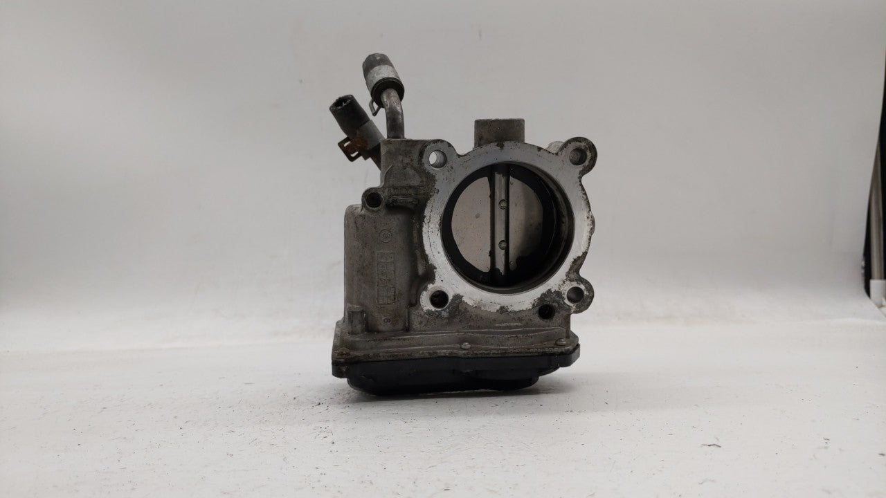 2011-2018 Hyundai Elantra Throttle Body P/N:35100-2E000 Fits Fits 2011 2012 2013 2014 2015 2016 2017 2018 2019 OEM Used Auto