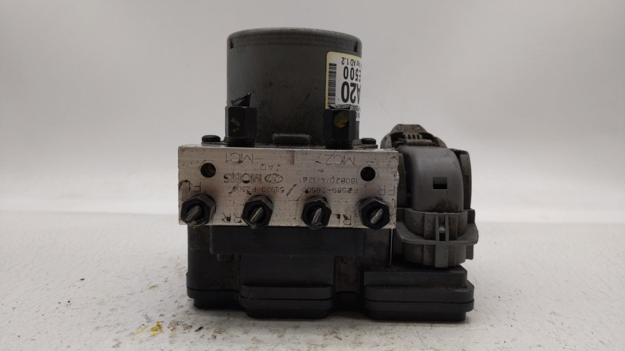 2017-2018 Hyundai Elantra ABS Pump Control Module Replacement P/N:58900-F2500 58920-F2500 Fits Fits 2017 2018 OEM Used Auto 