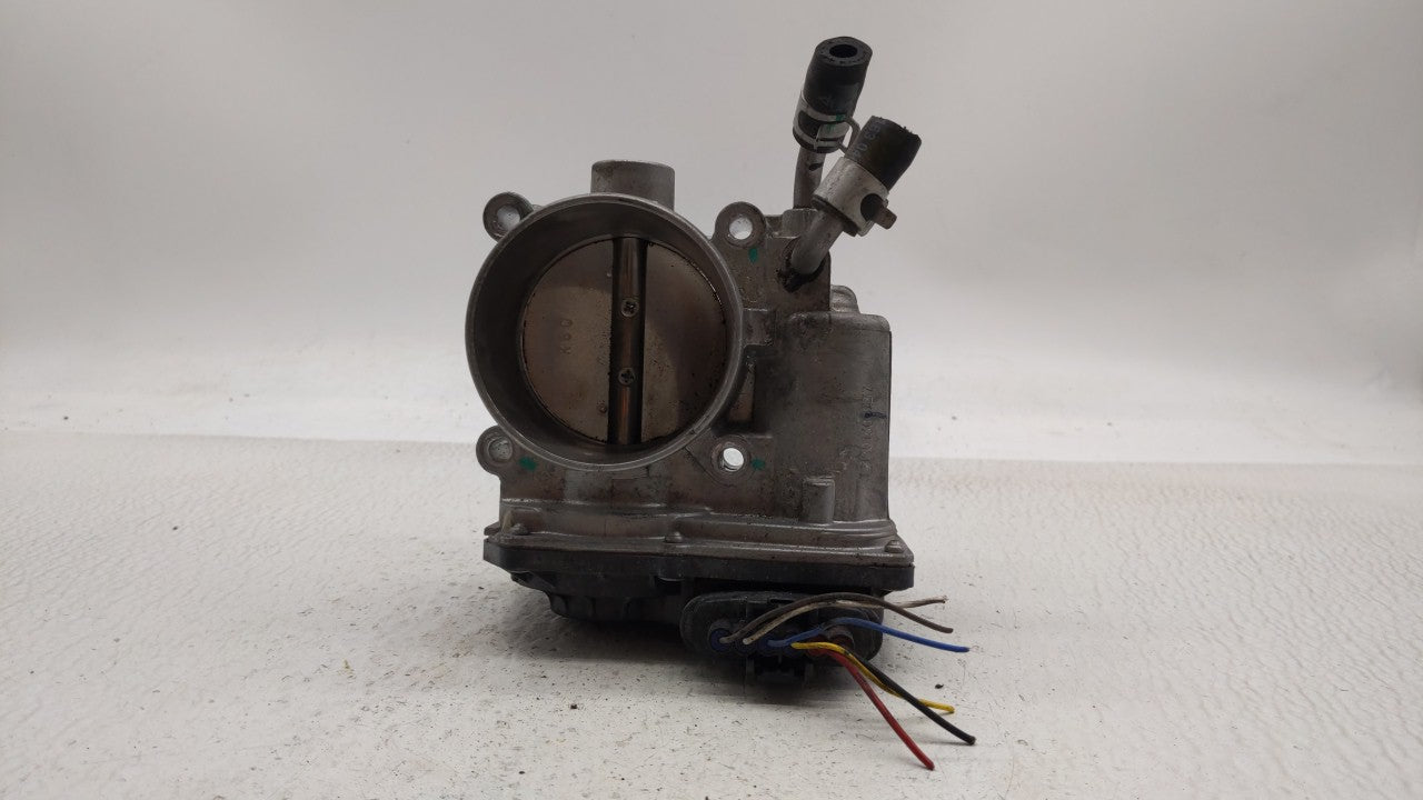 2011-2018 Hyundai Elantra Throttle Body P/N:35100-2E000 Fits Fits 2011 2012 2013 2014 2015 2016 2017 2018 2019 OEM Used Auto