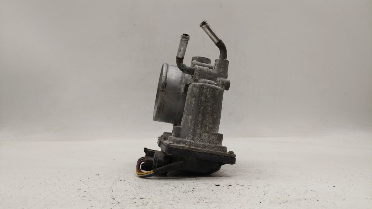 2011-2018 Hyundai Elantra Throttle Body P/N:35100-2E000 Fits Fits 2011 2012 2013 2014 2015 2016 2017 2018 2019 OEM Used Auto