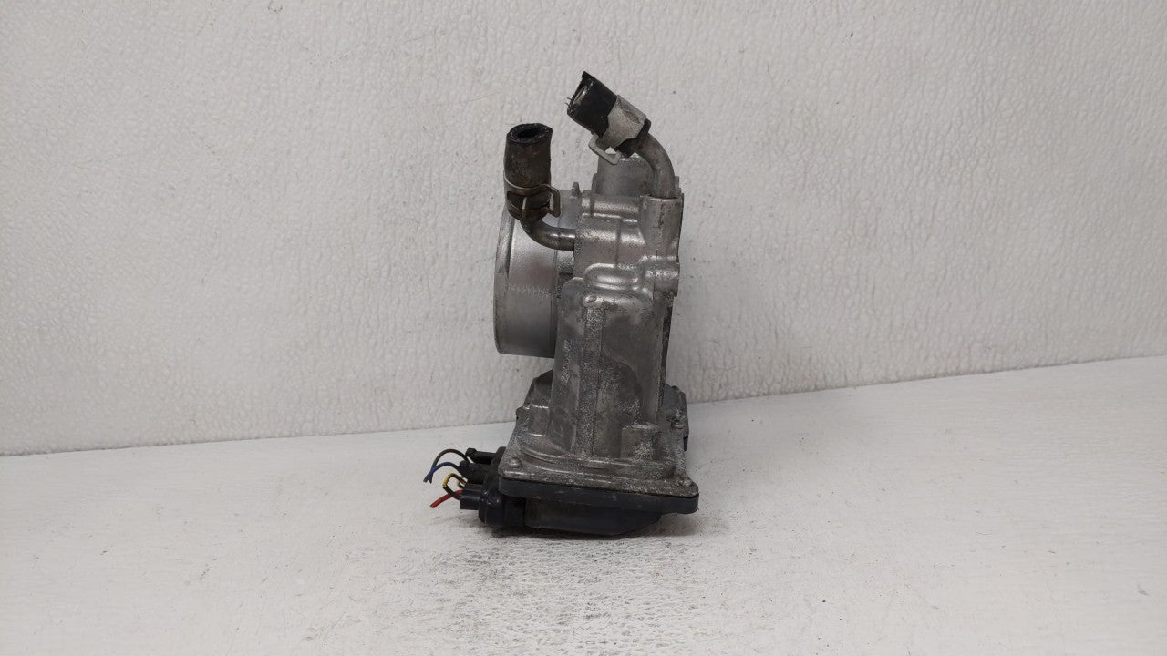 2011-2018 Hyundai Elantra Throttle Body P/N:35100-2E000 Fits Fits 2011 2012 2013 2014 2015 2016 2017 2018 2019 OEM Used Auto