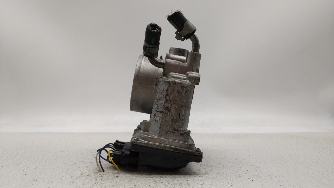 2011-2018 Hyundai Elantra Throttle Body P/N:35100-2E000 Fits Fits 2011 2012 2013 2014 2015 2016 2017 2018 2019 OEM Used Auto