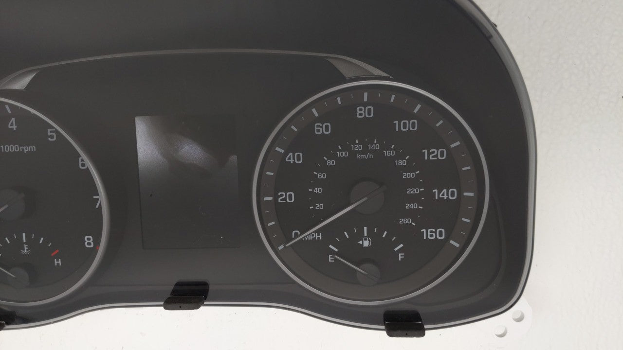 2017-2018 Hyundai Elantra Instrument Cluster Speedometer Gauges P/N:94001-F3011 94001-F3010 Fits Fits 2017 2018 OEM Used Aut