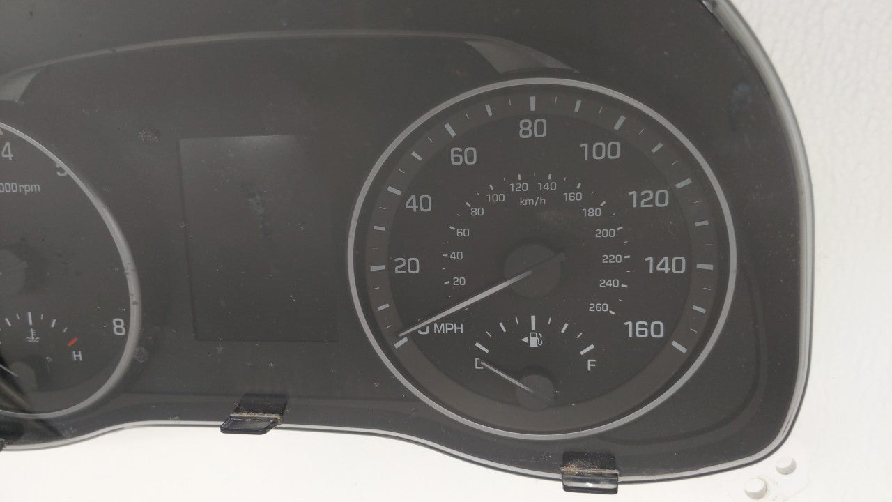 2017-2018 Hyundai Elantra Instrument Cluster Speedometer Gauges P/N:94001-F3011 94001-F3010 Fits Fits 2017 2018 OEM Used Aut