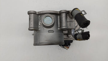 2011-2020 Hyundai Elantra Throttle Body P/N:35100-2E000 Fits Fits 2011 2012 2013 2014 2015 2016 2017 2018 2019 2020 2021 OEM Used Auto Parts