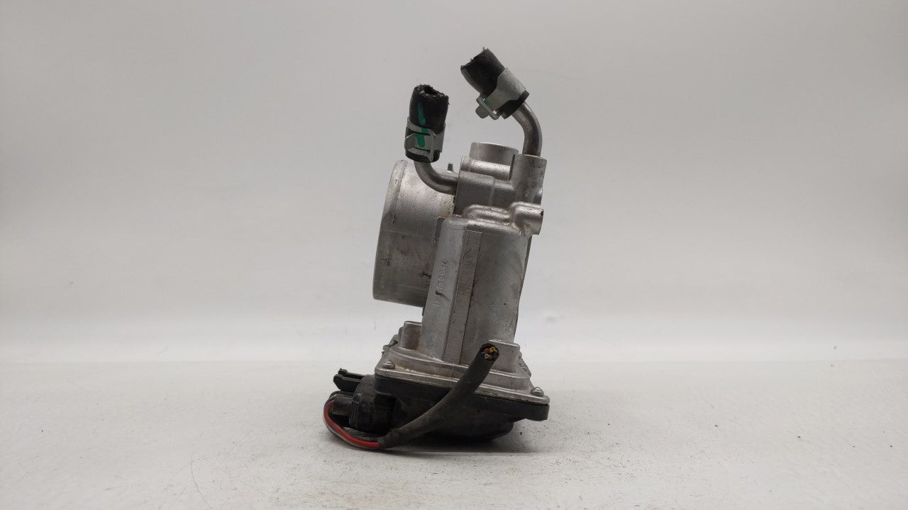 2011-2018 Hyundai Elantra Throttle Body P/N:35100-2E000 Fits Fits 2011 2012 2013 2014 2015 2016 2017 2018 2019 OEM Used Auto