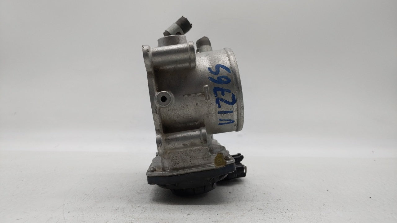 2011-2018 Hyundai Elantra Throttle Body P/N:35100-2E000 Fits Fits 2011 2012 2013 2014 2015 2016 2017 2018 2019 OEM Used Auto