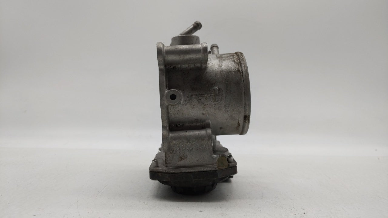 2011-2018 Hyundai Elantra Throttle Body P/N:35100-2E000 Fits Fits 2011 2012 2013 2014 2015 2016 2017 2018 2019 OEM Used Auto