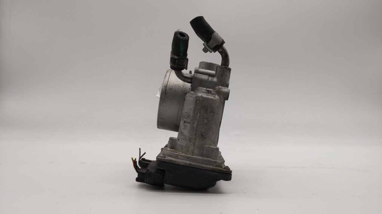 2011-2018 Hyundai Elantra Throttle Body P/N:35100-2E000 Fits Fits 2011 2012 2013 2014 2015 2016 2017 2018 2019 OEM Used Auto