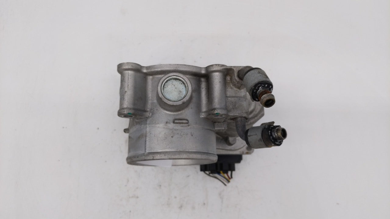 2011-2018 Hyundai Elantra Throttle Body P/N:35100-2E000 Fits Fits 2011 2012 2013 2014 2015 2016 2017 2018 2019 OEM Used Auto