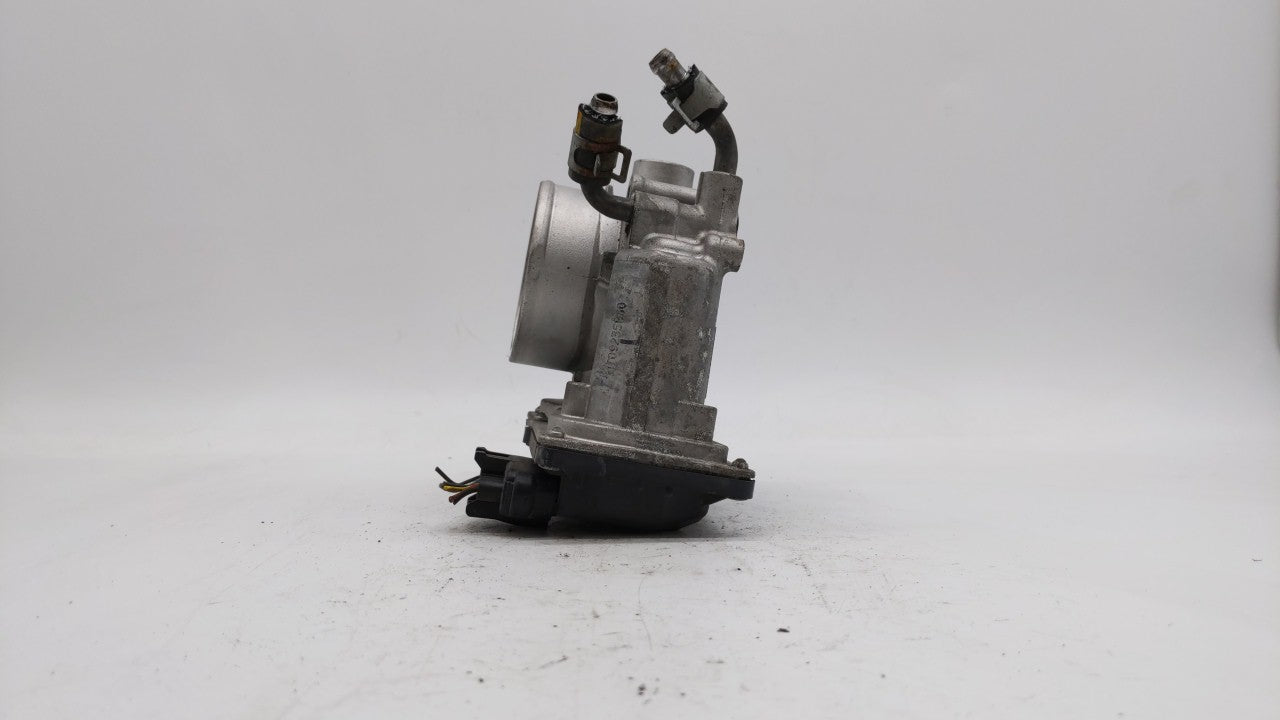 2011-2018 Hyundai Elantra Throttle Body P/N:35100-2E000 Fits Fits 2011 2012 2013 2014 2015 2016 2017 2018 2019 OEM Used Auto