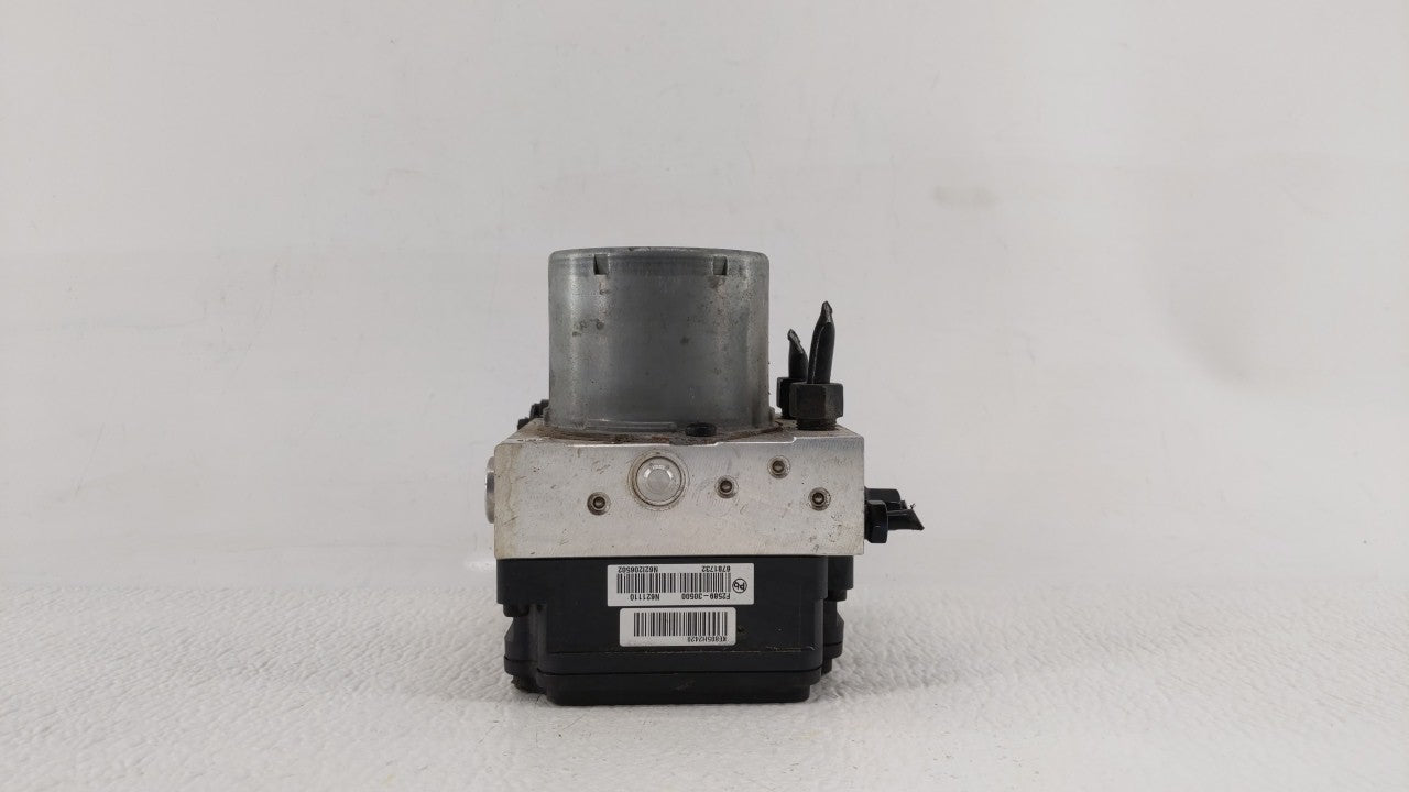 2017-2018 Hyundai Elantra ABS Pump Control Module Replacement P/N:58900-F2500 58920-F2500 Fits Fits 2017 2018 OEM Used Auto 