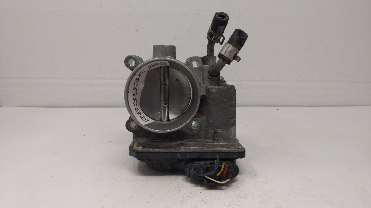 2011-2018 Hyundai Elantra Throttle Body P/N:35100-2E000 Fits Fits 2011 2012 2013 2014 2015 2016 2017 2018 2019 OEM Used Auto