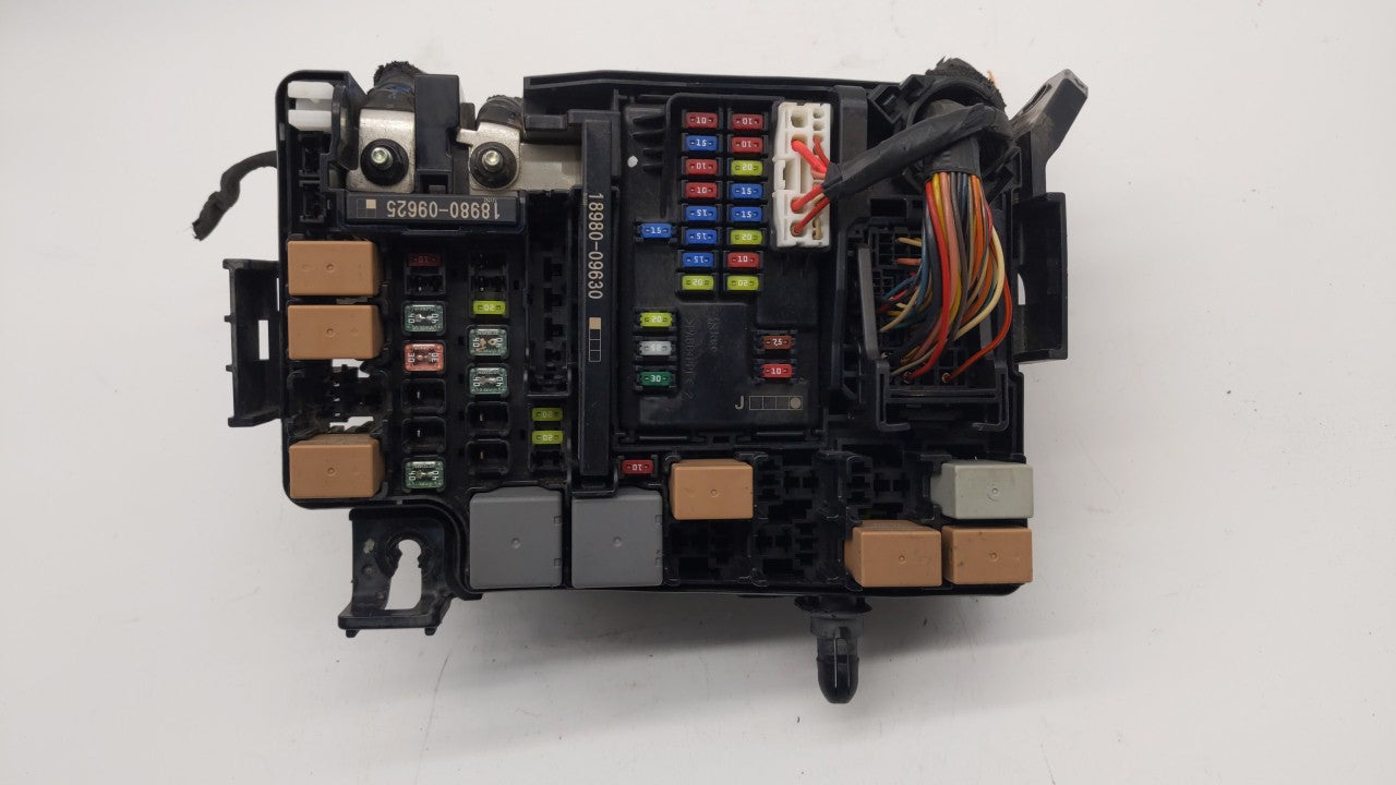 2018 Hyundai Elantra Fusebox Fuse Box Panel Relay Module P/N:91219-G3210 Fits OEM Used Auto Parts - Oemusedautoparts1.com