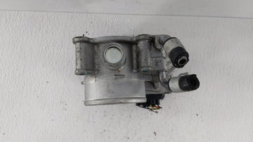2011-2018 Hyundai Elantra Throttle Body P/N:35100-2E710 35100-2E000 Fits Fits 2011 2012 2013 2014 2015 2016 2017 2018 2019 OEM Used Auto Parts