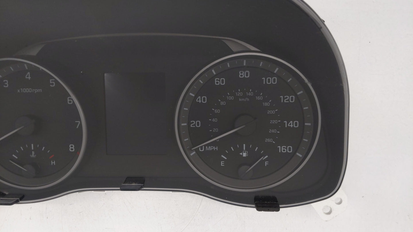 2017-2018 Hyundai Elantra Instrument Cluster Speedometer Gauges P/N:94011-F3012 94011-F3010 Fits Fits 2017 2018 OEM Used Aut