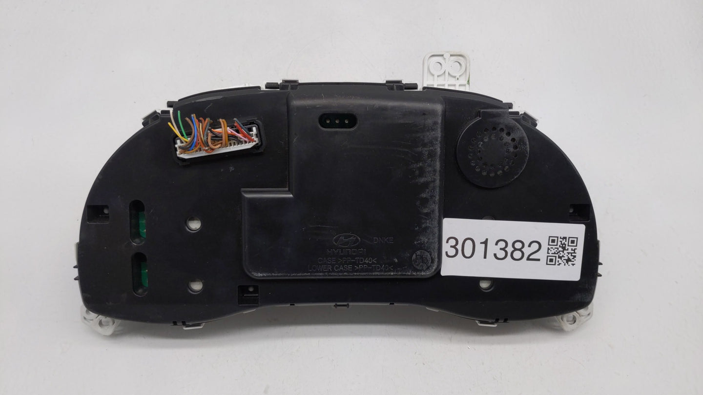 2017-2018 Hyundai Elantra Instrument Cluster Speedometer Gauges P/N:94011-F3012 94011-F3010 Fits Fits 2017 2018 OEM Used Aut