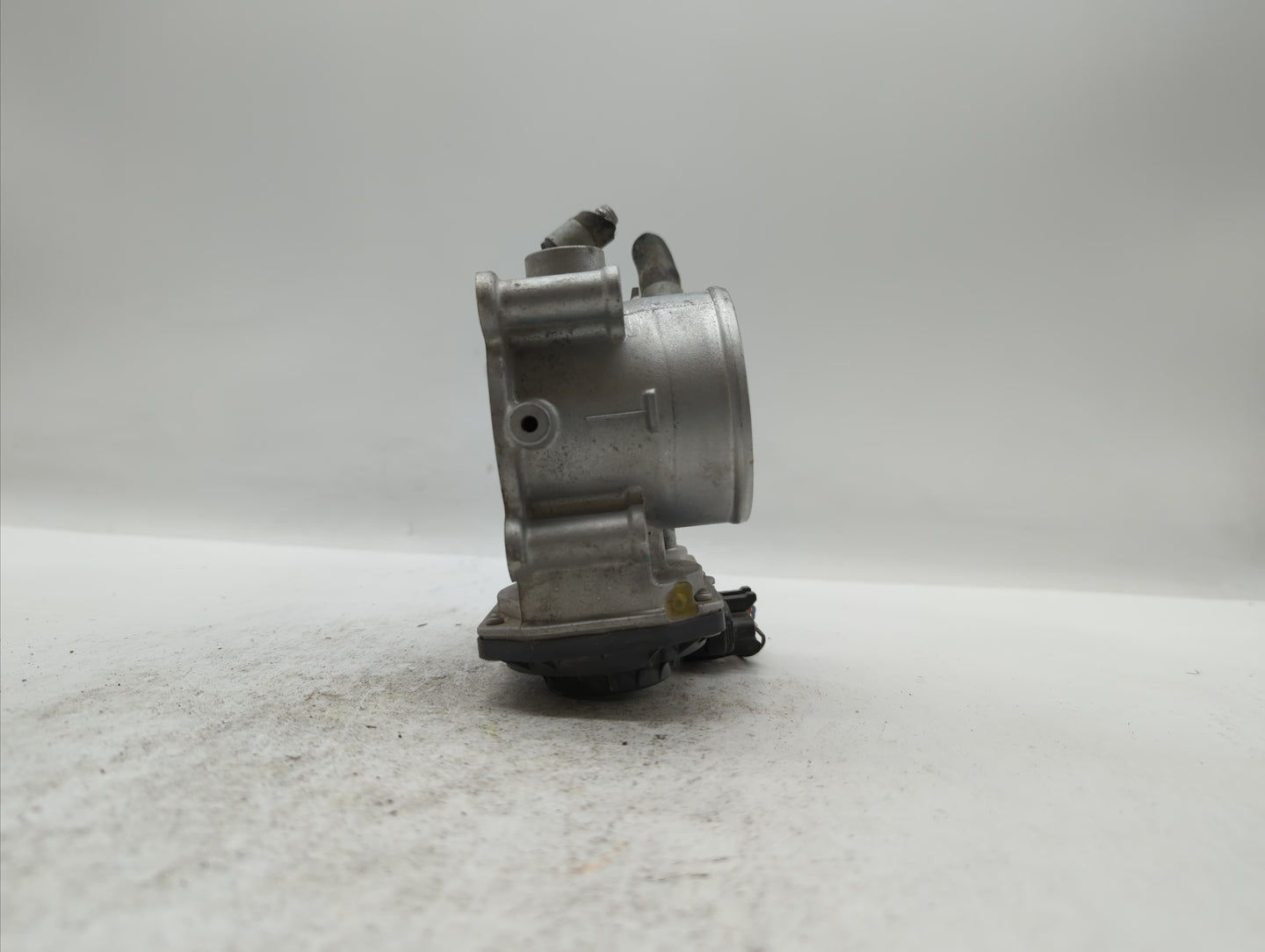 2011-2018 Hyundai Elantra Throttle Body P/N:35100-2E710 35100-2E000 Fits Fits 2011 2012 2013 2014 2015 2016 2017 2018 2019 O