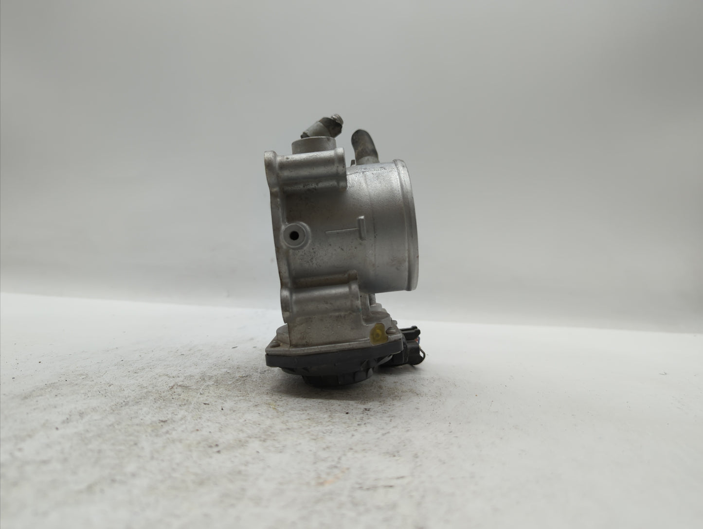 2011-2018 Hyundai Elantra Throttle Body P/N:35100-2E710 35100-2E000 Fits Fits 2011 2012 2013 2014 2015 2016 2017 2018 2019 O