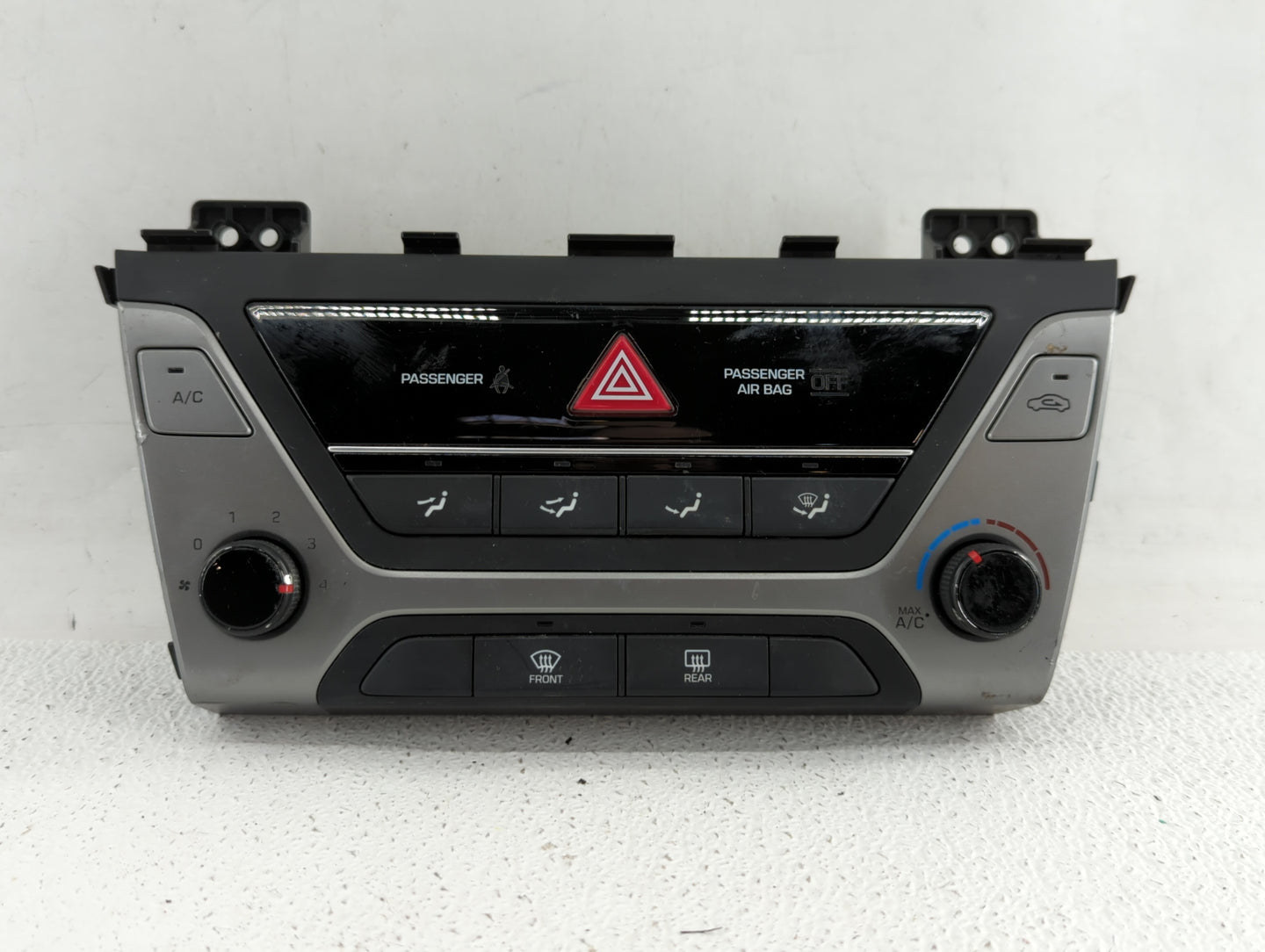 2017-2018 Hyundai Elantra Climate Control Module Temperature AC/Heater Replacement P/N:97250-F20614X 97250-F2AH0 Fits OEM Us